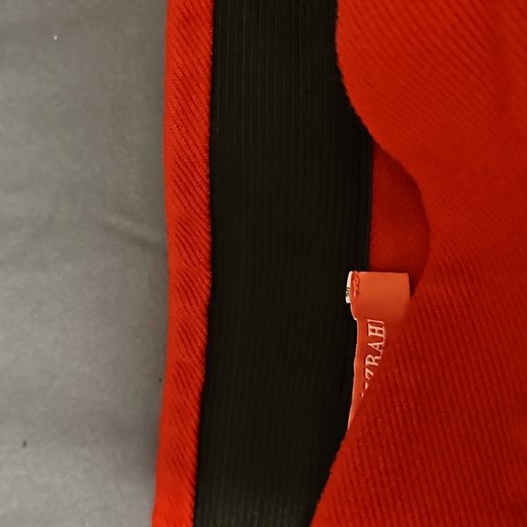 $5 add to bundle SAAC MIZRAHI red pull on skinny leg pants size XS - Picture 7 of 7